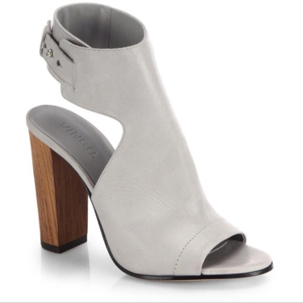 NWT Vince Addie Peep Toe Pump